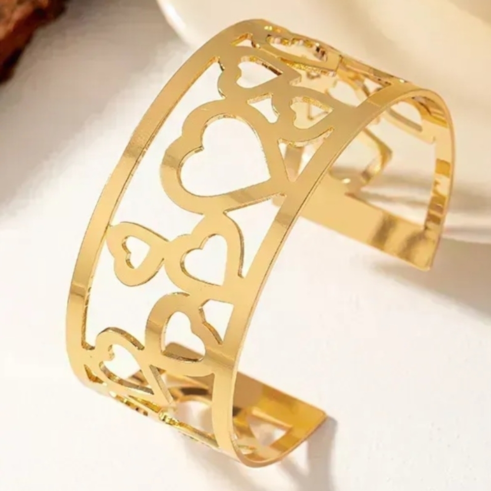 Gold Heart Cuff Bracelet with Intricate Cut-Outs - Picture 4 of 11